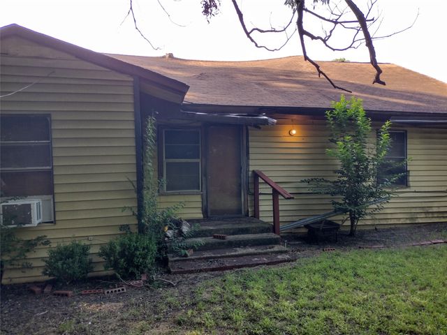 207 Thompson Street, Waxahachie, TX 75165