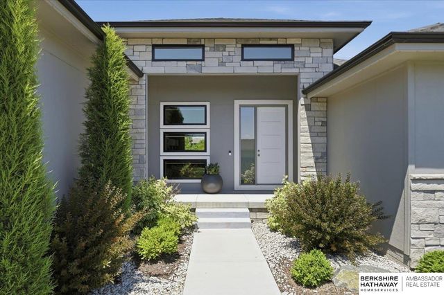 18408 Corby Street, Elkhorn, NE 68022