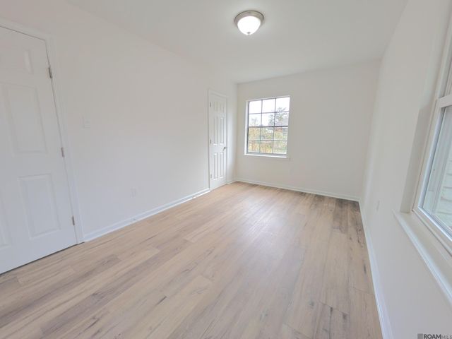 1220 Doolittle Dr, Baton Rouge, LA 70810