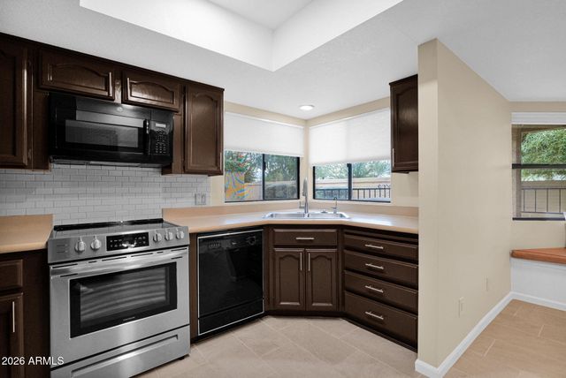 10417 E CINNABAR Avenue, Scottsdale, AZ 85258