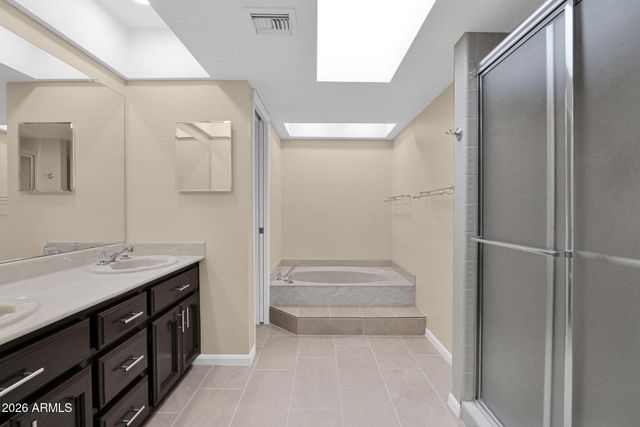 10417 E CINNABAR Avenue, Scottsdale, AZ 85258