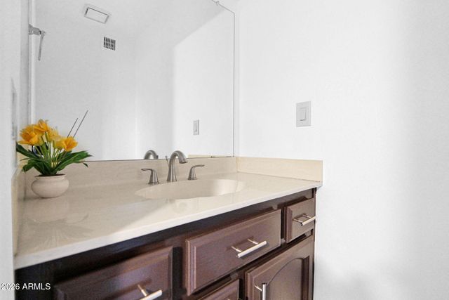 10417 E CINNABAR Avenue, Scottsdale, AZ 85258