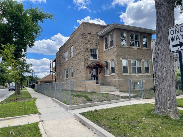 5901 W Rice Street, Chicago, IL 60651