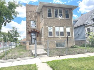 5901 W Rice Street, Chicago, IL 60651