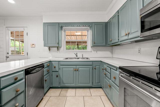 2521 Robinson Avenue, Conway, AR 72034