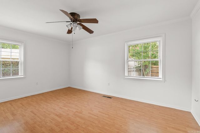 2521 Robinson Avenue, Conway, AR 72034