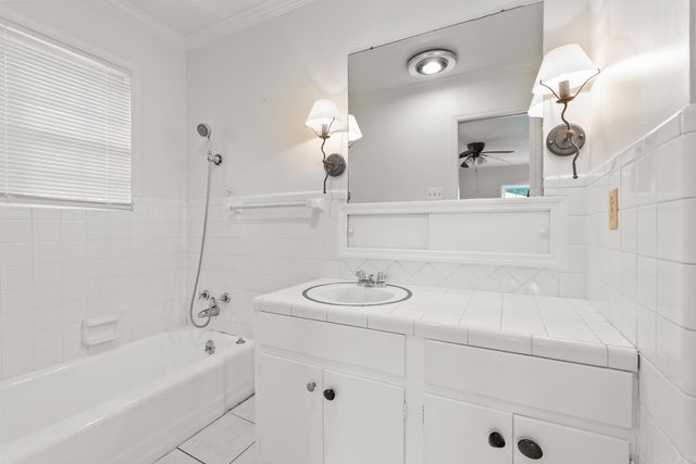 2521 Robinson Avenue, Conway, AR 72034