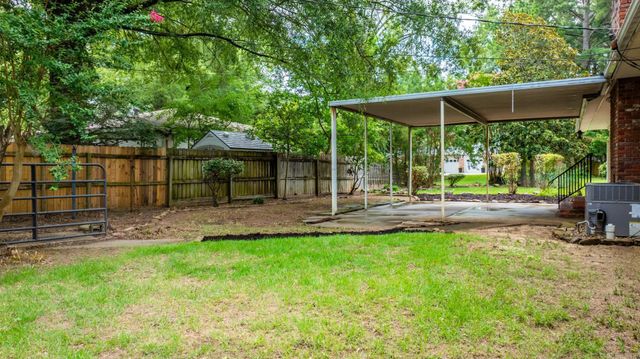2521 Robinson Avenue, Conway, AR 72034