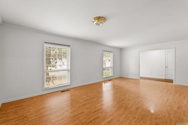 2521 Robinson Avenue, Conway, AR 72034