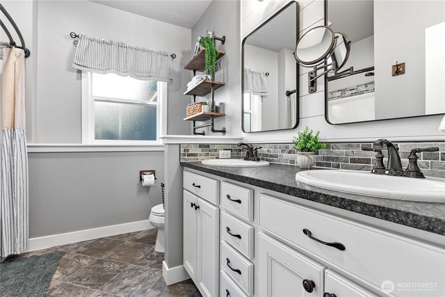 3821 Connelly Avenue, Bellingham, WA 98229