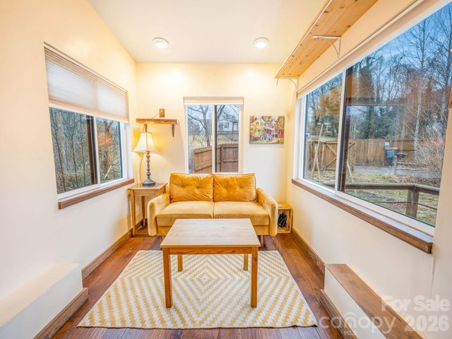 9 Mountain View Road, Asheville, NC 28806