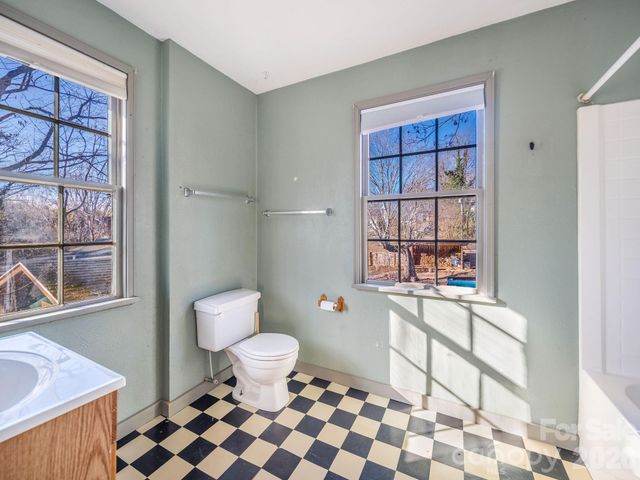 9 Mountain View Road, Asheville, NC 28806