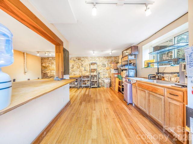 9 Mountain View Road, Asheville, NC 28806