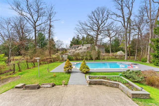 10 Cherry Lane, Scarsdale, NY 10583