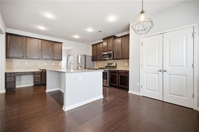 603 Stonehurst Lane, Canton, GA 30114