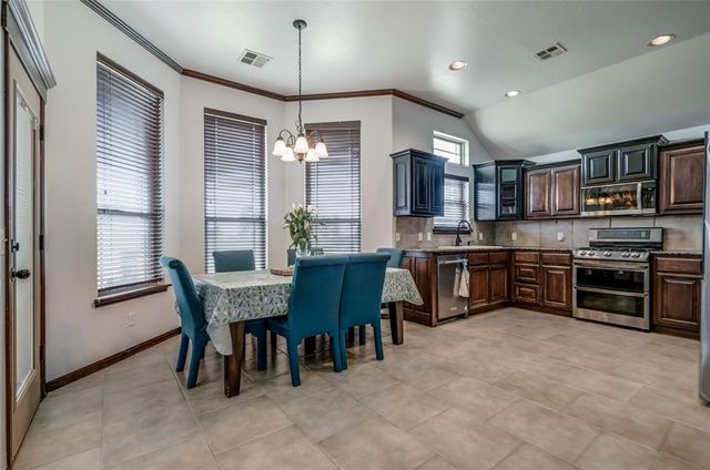 8507 Hudson Lane, Piedmont, OK 73078