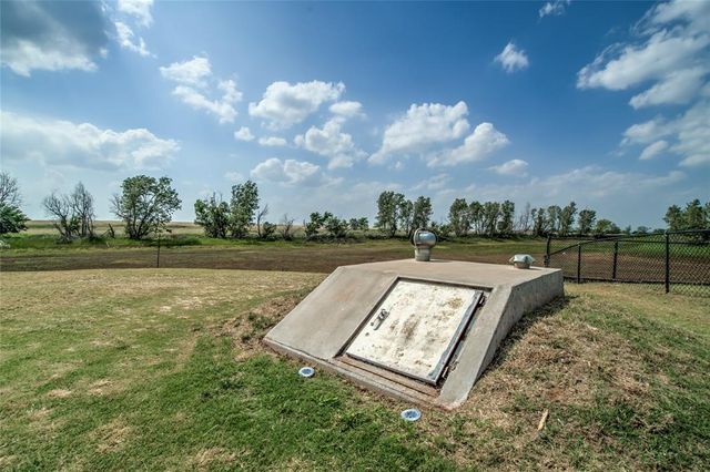 8507 Hudson Lane, Piedmont, OK 73078