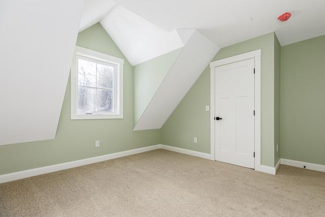 39 Mast Road, Lee, NH 03861