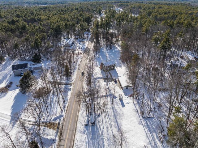 39 Mast Road, Lee, NH 03861