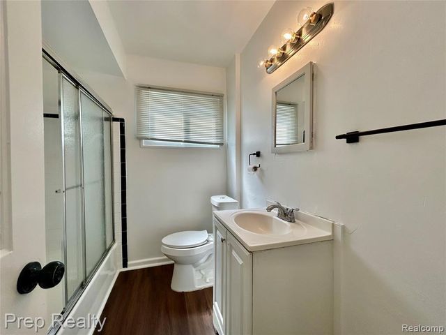 29881 Brooklane Street, Inkster, MI 48141