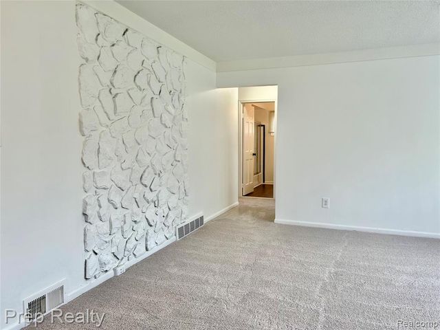 29881 Brooklane Street, Inkster, MI 48141