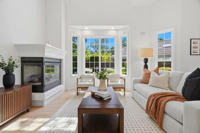 98 Forrest Avenue, Los Gatos, CA 95032