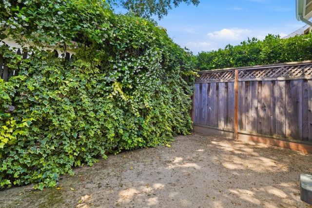 98 Forrest Avenue, Los Gatos, CA 95032