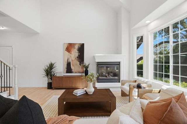 98 Forrest Avenue, Los Gatos, CA 95032