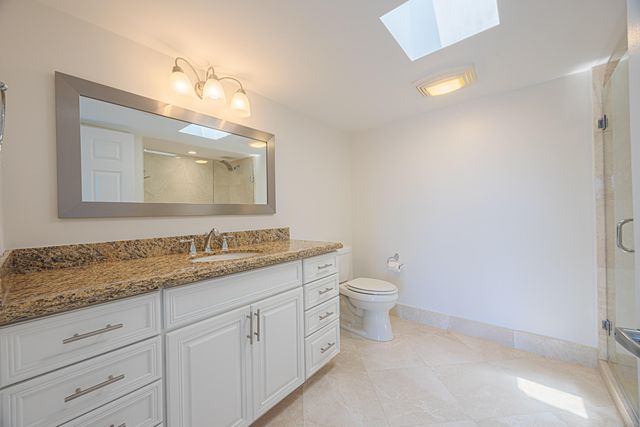 801 Palm Trail 9, Delray Beach, FL 33483