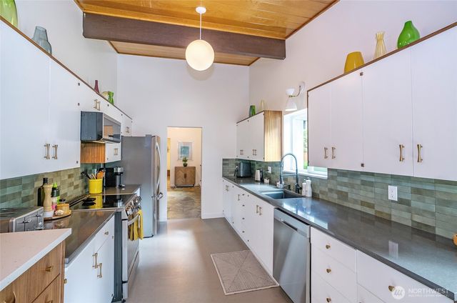 10422 Mary Lane SW, Lakewood, WA 98498