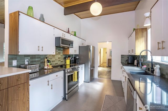 10422 Mary Lane SW, Lakewood, WA 98498