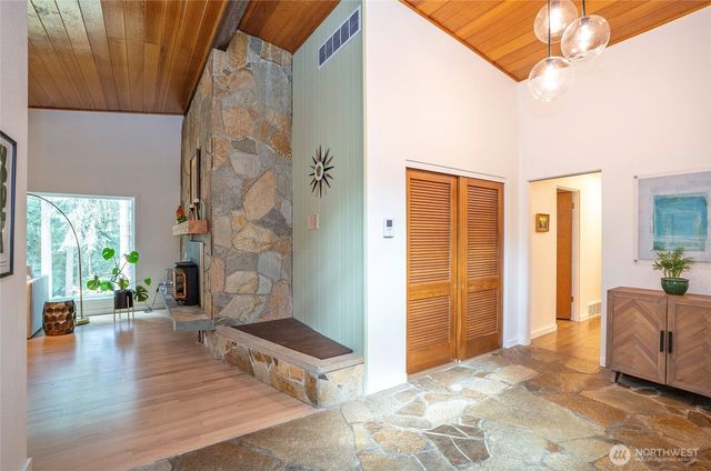 10422 Mary Lane SW, Lakewood, WA 98498