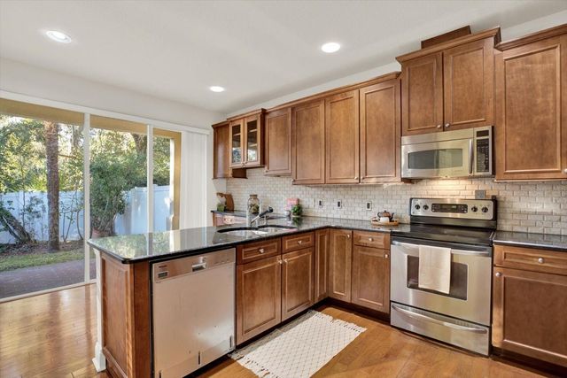 3511 HEARDS FERRY DRIVE, Tampa, FL 33618