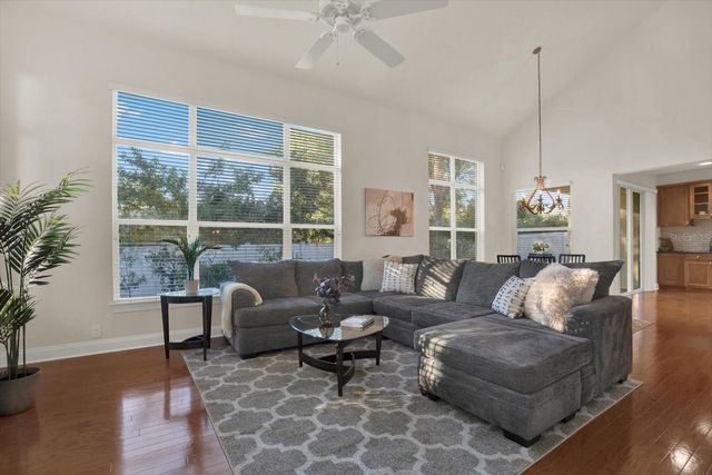 3511 HEARDS FERRY DRIVE, Tampa, FL 33618