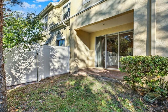 3511 HEARDS FERRY DRIVE, Tampa, FL 33618