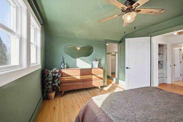 307 Jasper LANE, Waukesha, WI 53188