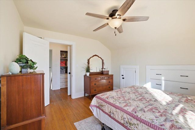 307 Jasper LANE, Waukesha, WI 53188