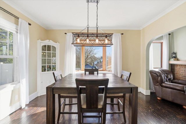 307 Jasper LANE, Waukesha, WI 53188