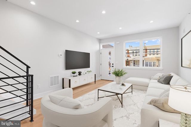 713 S 58TH ST, Philadelphia, PA 19143