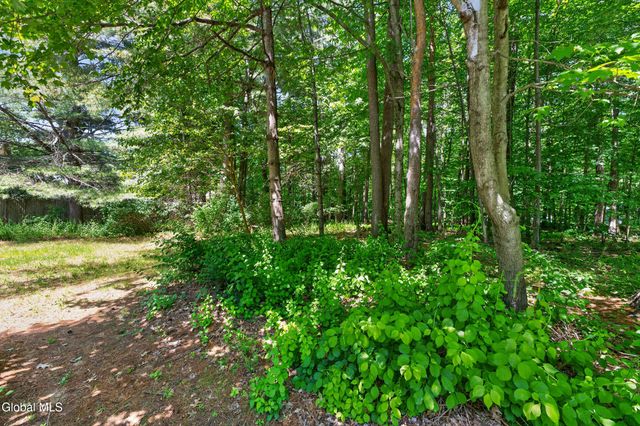 11 Plum Poppy S, Malta, NY 12020