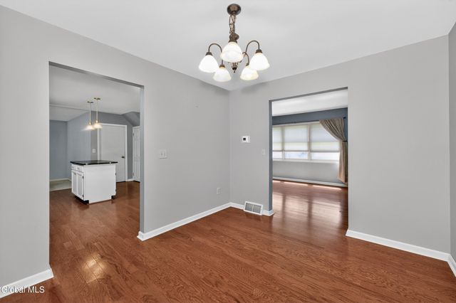 11 Plum Poppy S, Malta, NY 12020