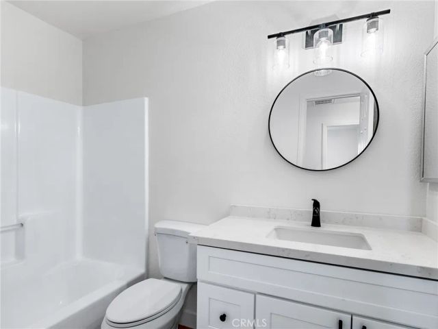 12780 Hacienda, Phelan, CA 92371