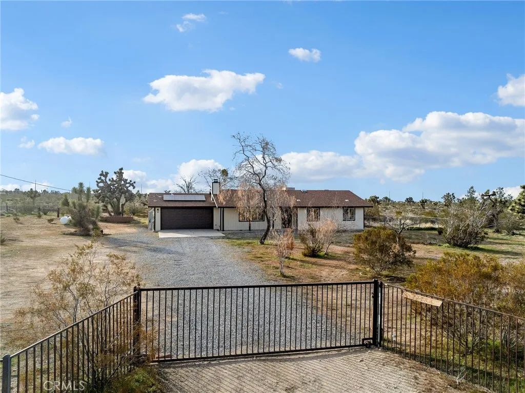 12780 Hacienda, Phelan, CA 92371