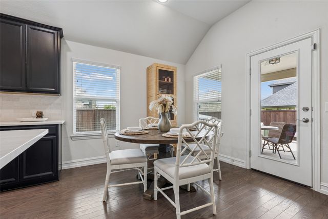 3213 Ridgelake Way, Lewisville, TX 75010