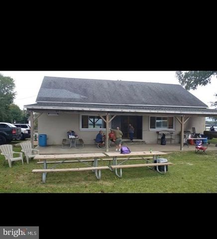 6801 HAREWOOD PARK DR, Baltimore, MD 21220