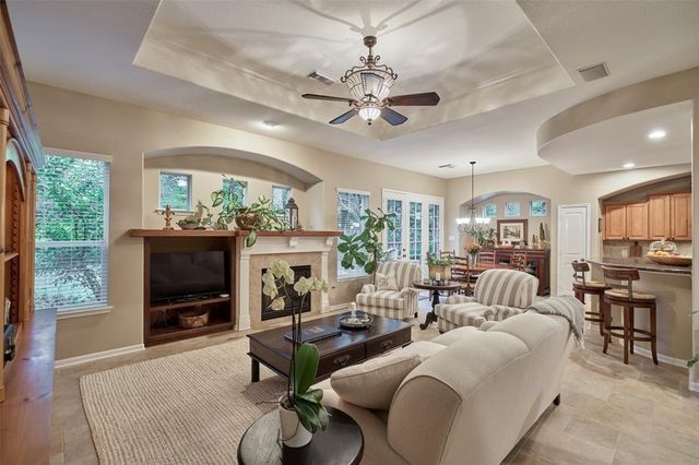 43 Longsford, The Woodlands, TX 77382