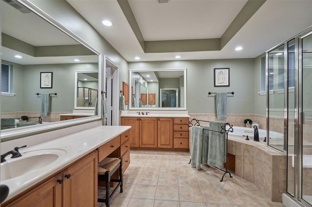 43 Longsford, The Woodlands, TX 77382