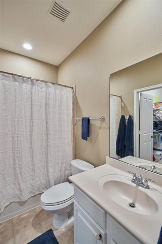 43 Longsford, The Woodlands, TX 77382