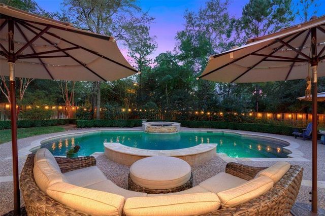 43 Longsford, The Woodlands, TX 77382