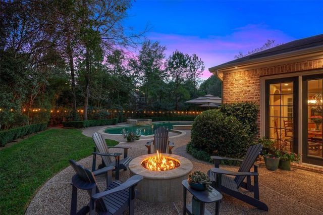 43 Longsford, The Woodlands, TX 77382